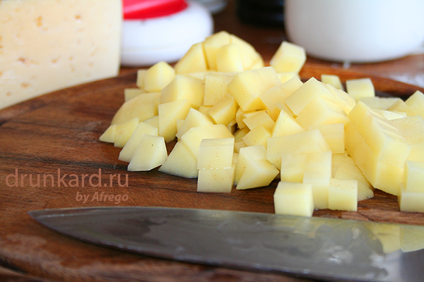 Омлет с картофелем, зеленью и сыром